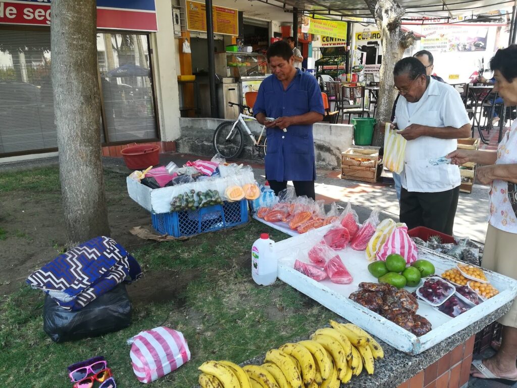 Street vendors selling fresh juices in Barranquilla